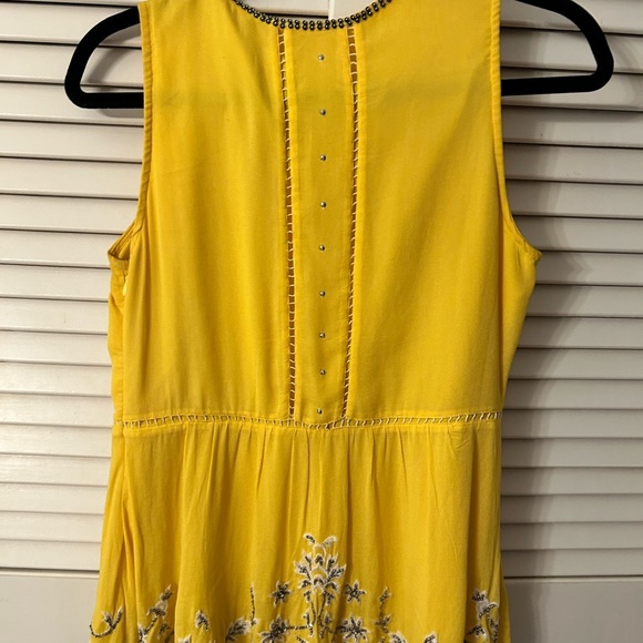 Anthropologie Maeve Calendula Peplum Beaded Blouse buttercup yellow - Picture 3 of 4